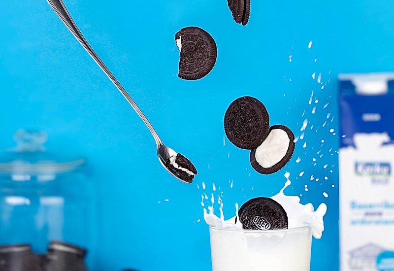 Fotografía de comida levitando, Oreo